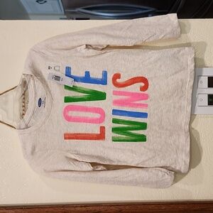 December..Sale..Buy 1 Get 2 Free. Old Navy Girls 👧 Long Sleeved T-shirt